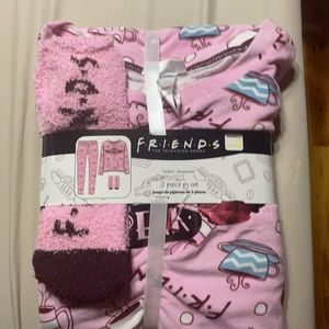 Brand new friends  3 piece pj set